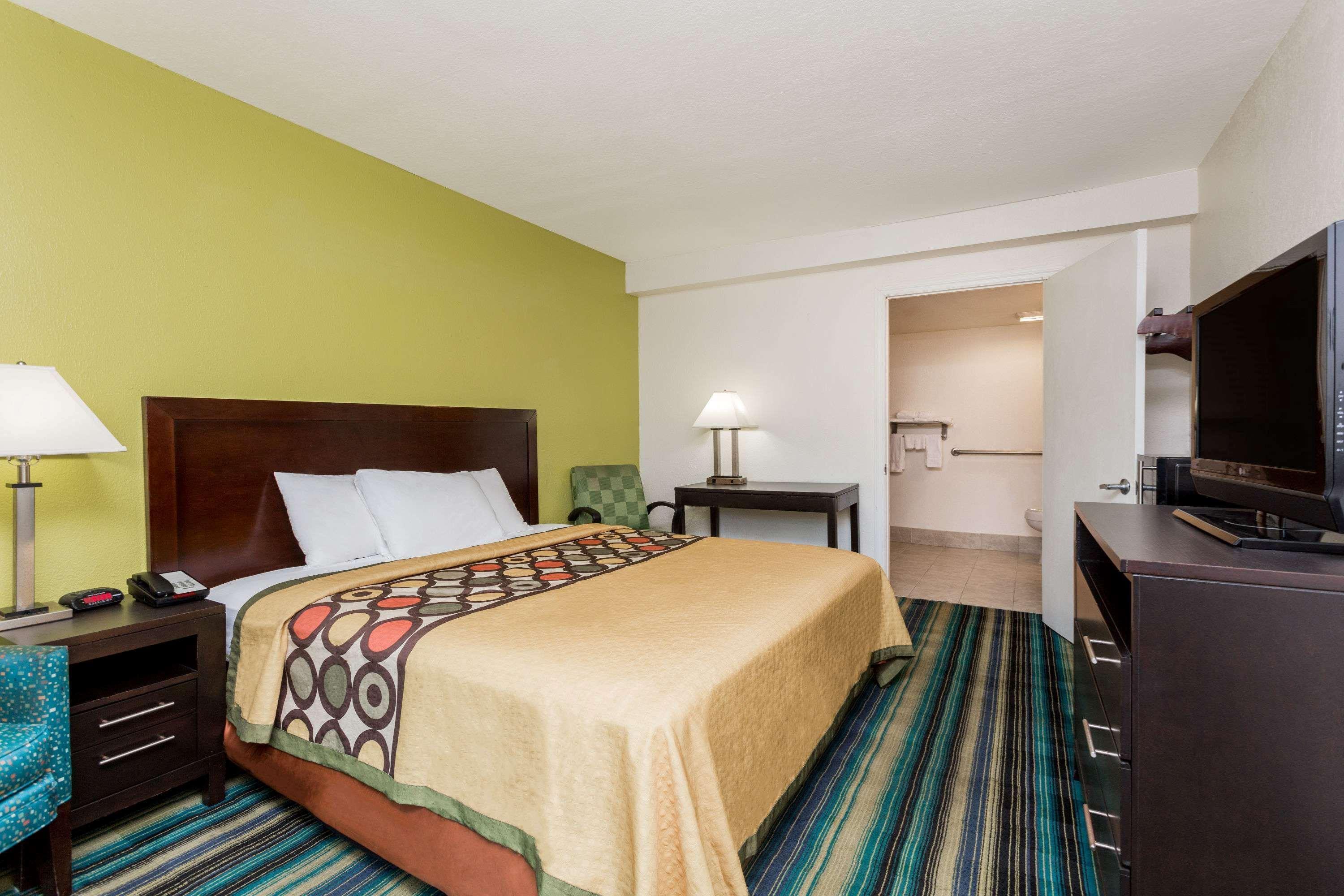 Super 8 By Wyndham Augusta Motel Eksteriør billede