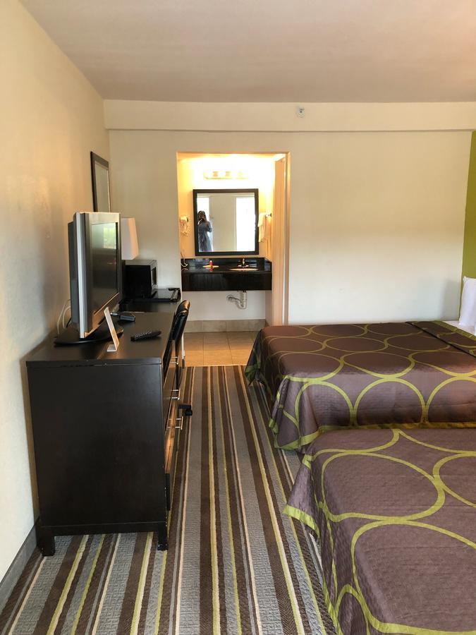 Super 8 By Wyndham Augusta Motel Eksteriør billede